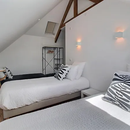 Holiday home Roz Vallee 1 *